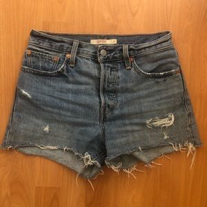 Levi’s Wedgie Jean Shorts
